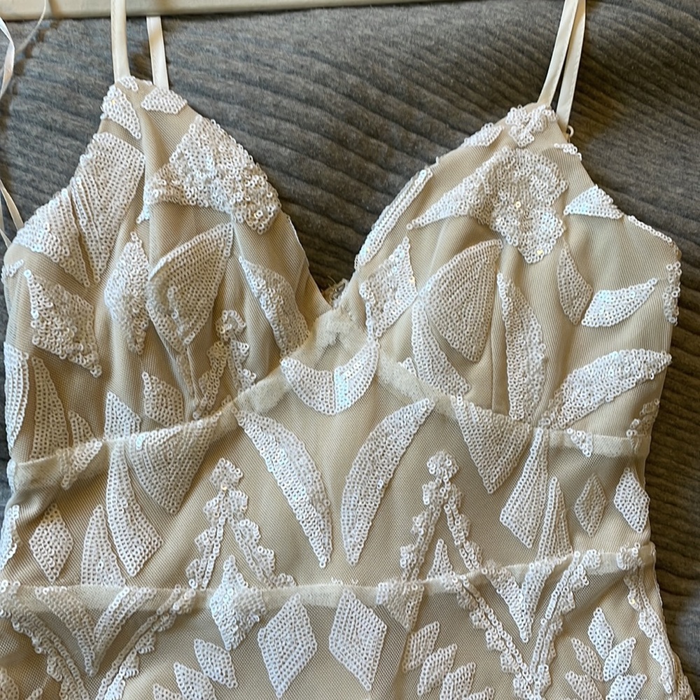 Super Down Revolve Size Small Gorgeous Sequin Dre… - image 2